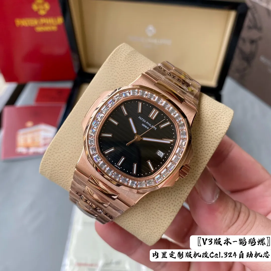 【High-end replica】💰1300! 【Top Replica】💰Private chat! Patek Philippe-Nautilus Ref.5711 has arrived, the best detoxification solution on the Internet! Details: 1⃣️With customized version of Cal.324 automatic movement. 2⃣️316L customized ergonomic watch strap! The case has a clear steel stamp 3⃣️The beads in the steel band are diamond-shaped, which is consistent with the genuine product. 4⃣️Diameter 40 mm. Wearing 5711/1A not only shows youthful vitality, but also exudes a strong sense of calmness from the inside out. It is a well-deserved "King of Steel Watches"! Welcome for your tasting!